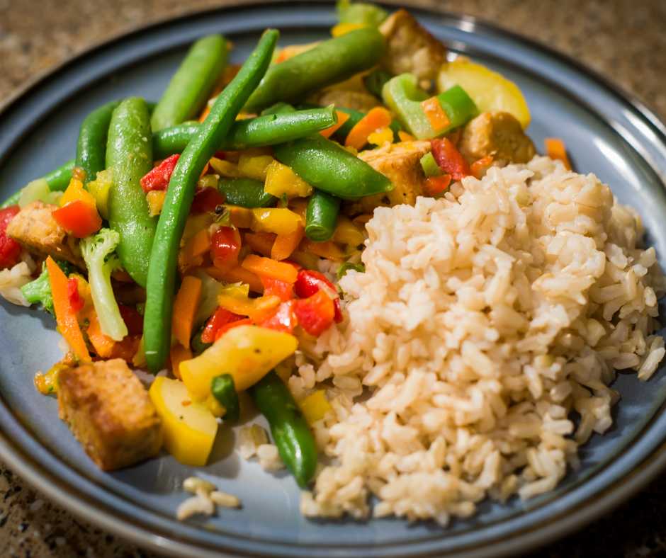 Gonfiore addominale serale e cena sana