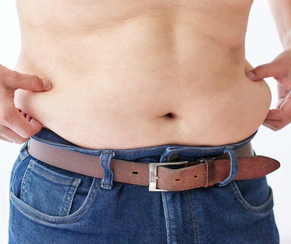 Grasso addominale e distribuzione del peso uomo con pancia